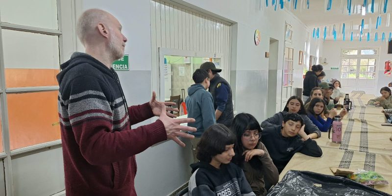 Trevelin Separa. El Municipio refuerza la campaña de separación de residuos con charlas informativas en escuelas (4)